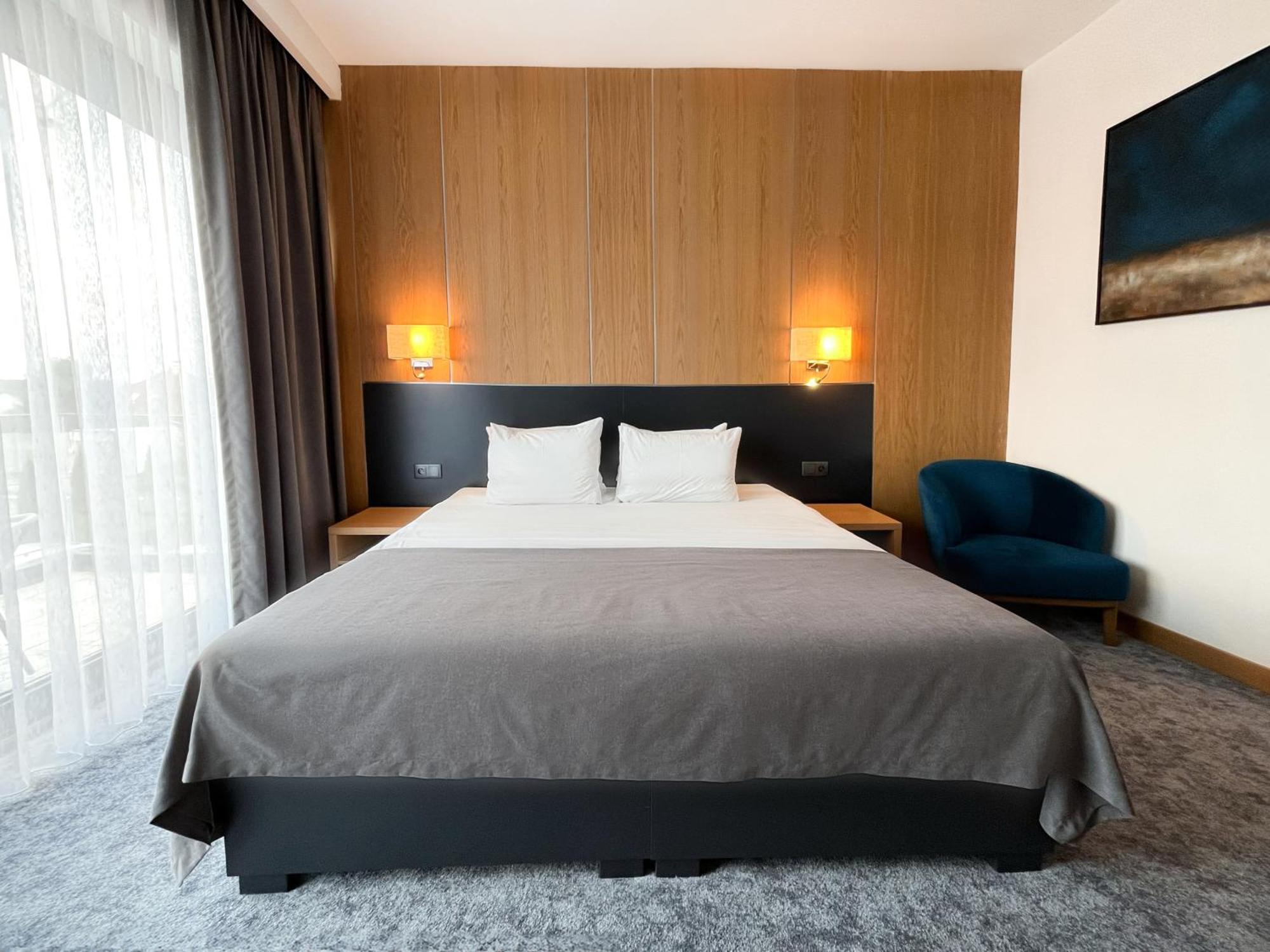 Gazda Hotel&Restaurant - Self Chek-In Jesenice  外观 照片