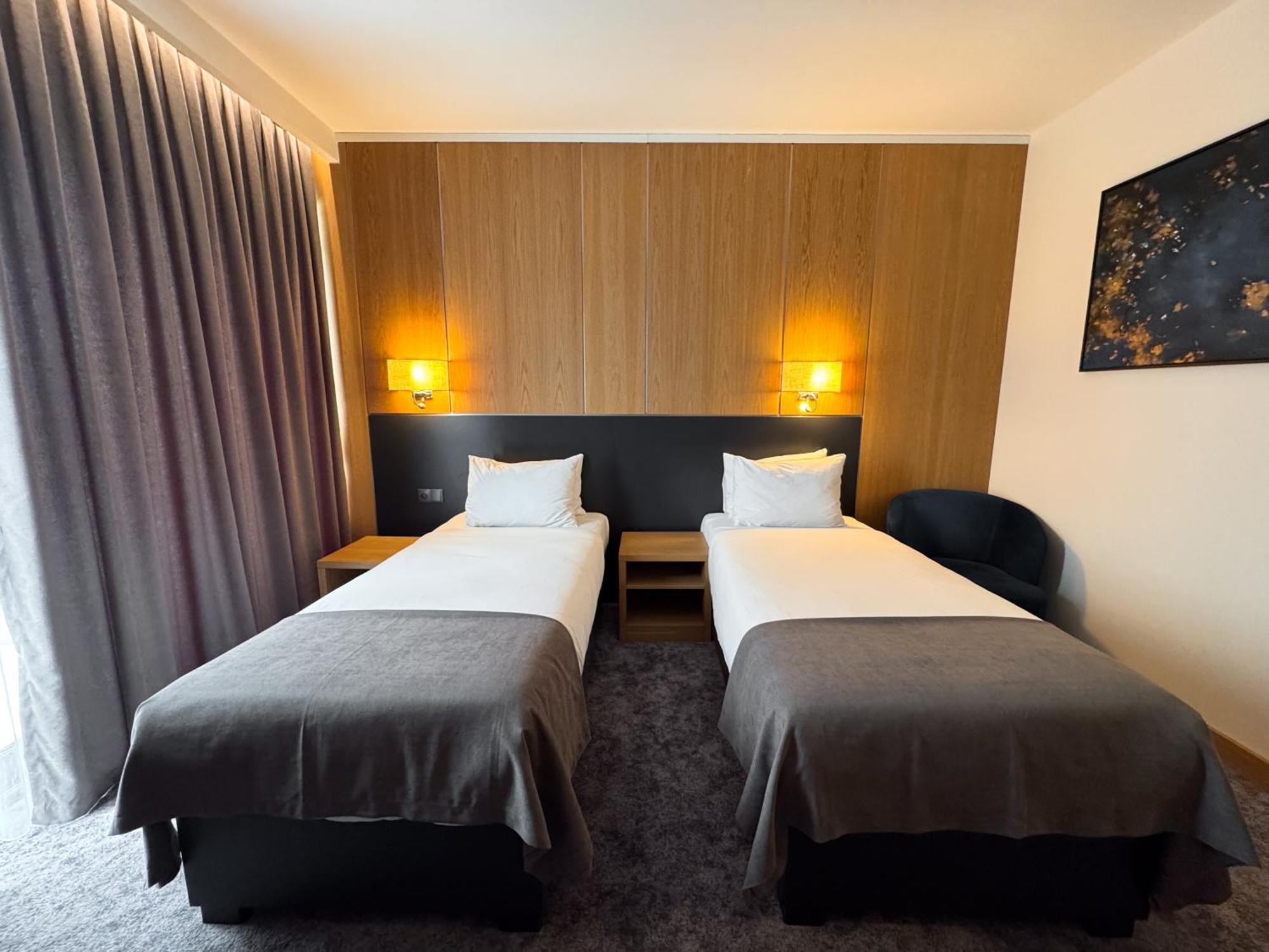 Gazda Hotel&Restaurant - Self Chek-In Jesenice  外观 照片
